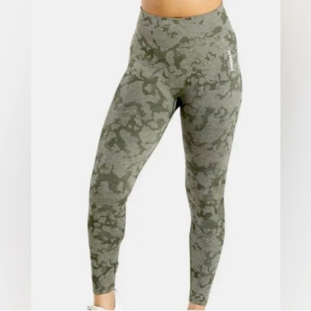 Gymshark Olive Green AdaptCamo Leggings Size Small